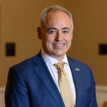 Ángel Cabrera | Board Member