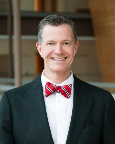 Ian Derrer | General Director